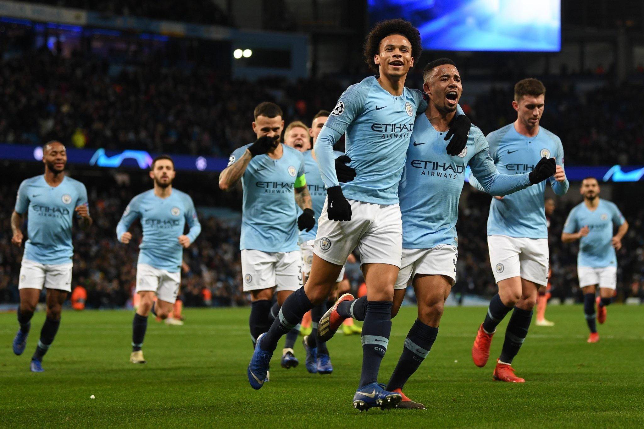 和在比赛中 和在比赛中